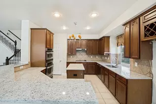 2471 Somervell Tr, Grand Prairie, TX 75052 - Photo 12