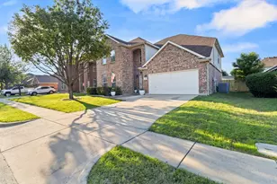 1941 Caddo Springs Dr, Fort Worth, TX 76247 - Photo 2