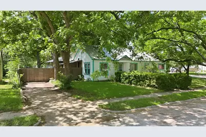 1111 Willow Street, Grand Prairie, TX 75050 - Photo 24