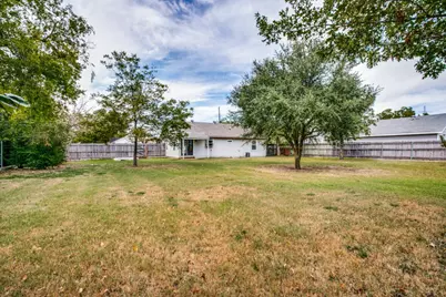 508 N Pine Street, Roanoke, TX 76262 - Photo 12