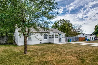 508 N Pine Street, Roanoke, TX 76262 - Photo 2