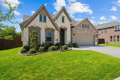 1114 Wrenwood Drive, Justin, TX 76247 - Photo 2