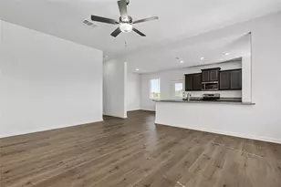945 Cawthorne Trl, Fort Worth, TX 76108 - Photo 4