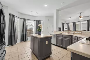1729 Auburn Dr, Carrollton, TX 75007 - Photo 8