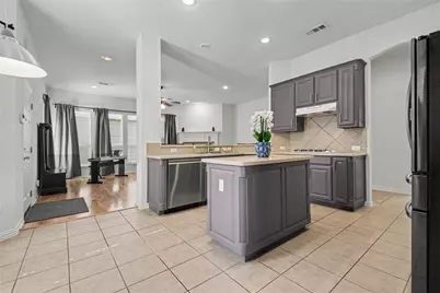 1729 Auburn Drive, Carrollton, TX 75007 - Photo 8