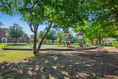 1729 Auburn Drive, Carrollton, TX 75007 - Photo 36
