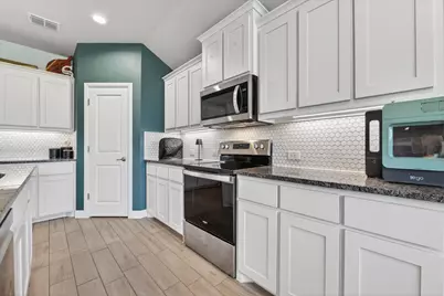 305 Sadie Lane, Burleson, TX 76028 - Photo 10
