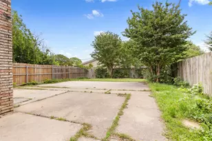 2802 Spring Valley Dr, Bedford, TX 76021 - Photo 22