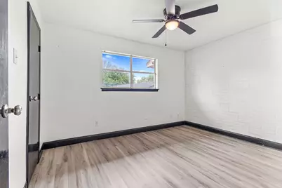 2802 Spring Valley Drive, Bedford, TX 76021 - Photo 20