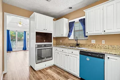 4917 Rockford Court, Arlington, TX 76017 - Photo 14