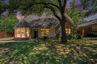 4917 Rockford Court, Arlington, TX 76017 - Photo 2