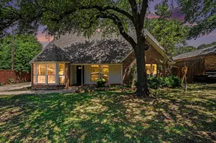 4917 Rockford Ct, Arlington, TX 76017 - Photo 2