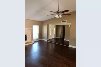 4625 Chalk Court, Grand Prairie, TX 75052 - Photo 4