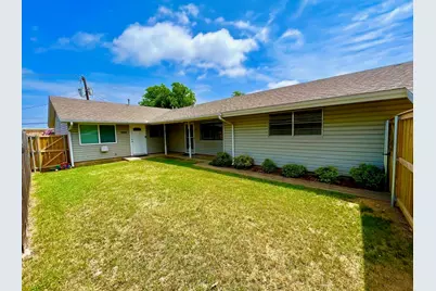 4814 Lovell Avenue, Fort Worth, TX 76107 - Photo 2