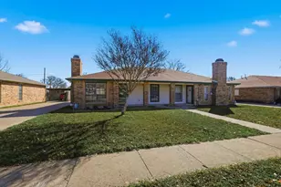 5722 Westchase Dr, North Richland Hills, TX 76180 - Photo 2