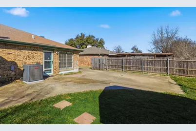 5722 Westchase Drive, North Richland Hills, TX 76180 - Photo 26