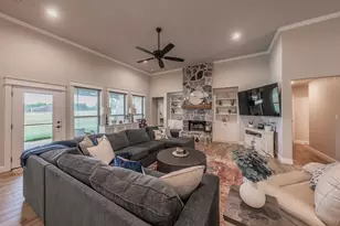 112 Oaks Spgs Ln, Weatherford, TX 76087 - Photo 14