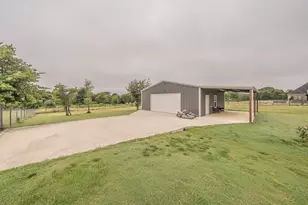112 Oaks Spgs Ln, Weatherford, TX 76087 - Photo 28