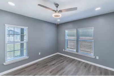 1010 SE 17th Street, Mineral Wells, TX 76067 - Photo 16