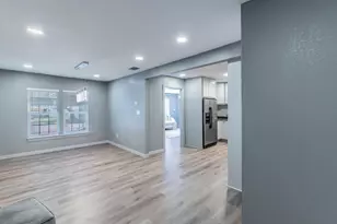 1010 SE 17th St, Mineral Wells, TX 76067 - Photo 8