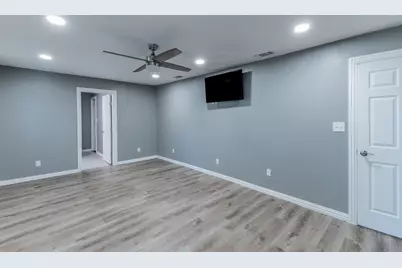 1010 SE 17th Street, Mineral Wells, TX 76067 - Photo 10