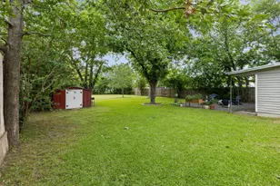 1613 Dale Pl, Irving, TX 75061 - Photo 22