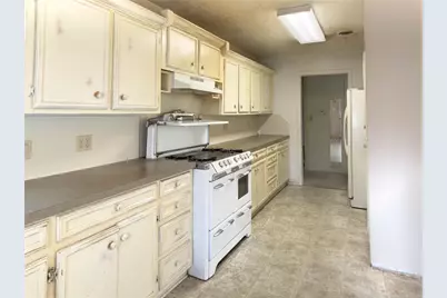 1332 Florea Street, Graham, TX 76450 - Photo 12