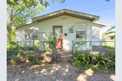 1332 Florea Street, Graham, TX 76450 - Photo 2