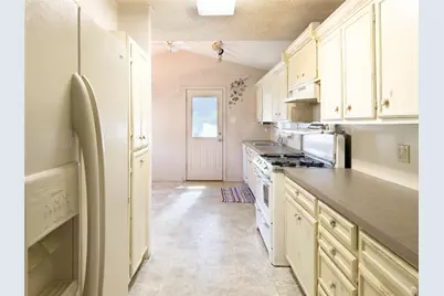 1332 Florea Street, Graham, TX 76450 - Photo 10