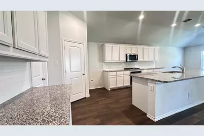 3977 Winding Hollow Drive, Grand Prairie, TX 75052 - Photo 8