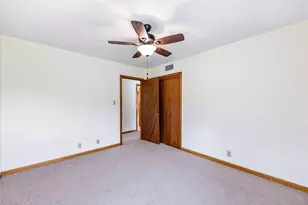 3041 Field St, Haltom City, TX 76117 - Photo 12