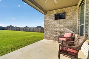3667 Hidden Holw Dr, Grand Prairie, TX 76065 - Photo 36