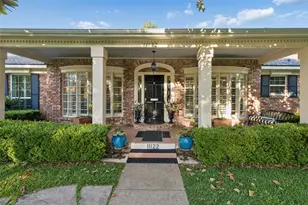 11122 Candlelight Ln, Dallas, TX 75229 - Photo 2
