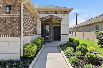 9317 Riverlight Road, McKinney, TX 75071 - Photo 2