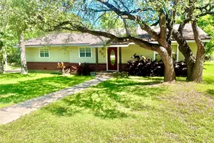 601 Navajo Trail, Hamilton, TX 76531 - Photo 2