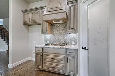 521 Livia Street, Burleson, TX 76028 - Photo 8