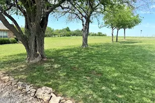 8400 Angus Dr, Justin, TX 76247 - Photo 2