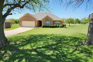 8400 Angus Dr, Justin, TX 76247 - Photo 1