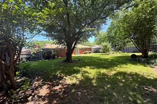 6728 Karen Dr, North Richland Hills, TX 76180 - Photo 28