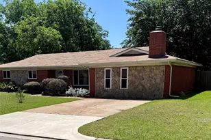 6728 Karen Dr, North Richland Hills, TX 76180 - Photo 2
