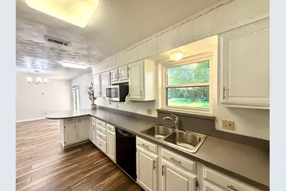 6728 Karen Drive, North Richland Hills, TX 76180 - Photo 10