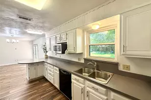 6728 Karen Dr, North Richland Hills, TX 76180 - Photo 10