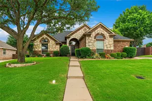 105 Daisey Ln, Justin, TX 76247 - Photo 1