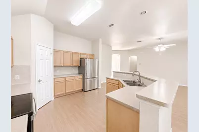 1759 Ridgemar Drive, Grand Prairie, TX 75051 - Photo 6