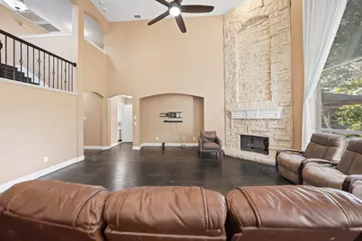 1905 Lakeway Drive, Rowlett, TX 75088 - Photo 6