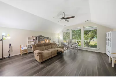 1905 Lakeway Drive, Rowlett, TX 75088 - Photo 18