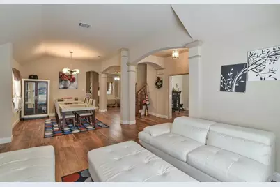 2705 Fox Creek Trail, Arlington, TX 76017 - Photo 8