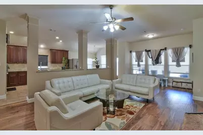 2705 Fox Creek Trail, Arlington, TX 76017 - Photo 16