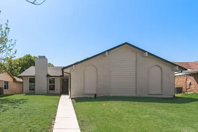 1656 Glenhill Lane, Lewisville, TX 75077 - Photo 2