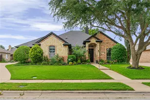 6925 Jackson Ct, Richland Hills, TX 76118 - Photo 2